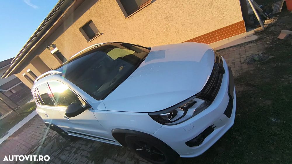 Volkswagen Tiguan - 2