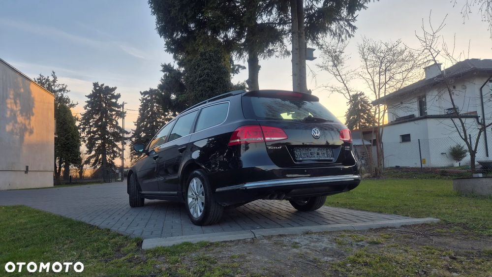 Volkswagen Passat - 33