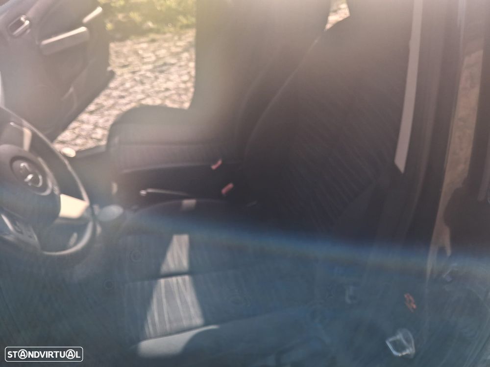 Mazda 2 1.3 MZR Sport - 11