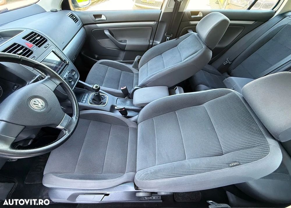 Volkswagen Golf 1.9 TDI DPF United BlueMotion - 17