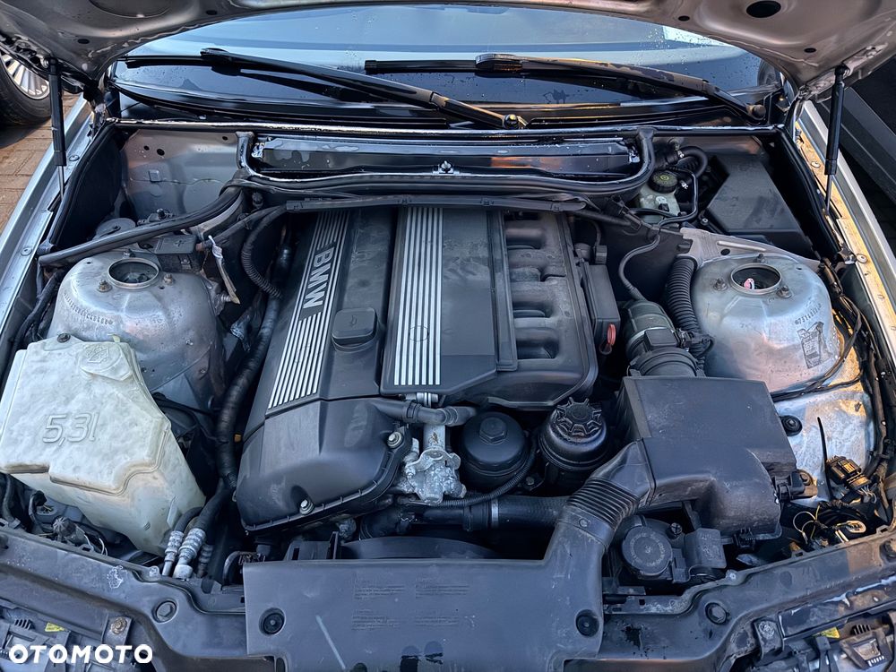 BMW Seria 3 323i - 8