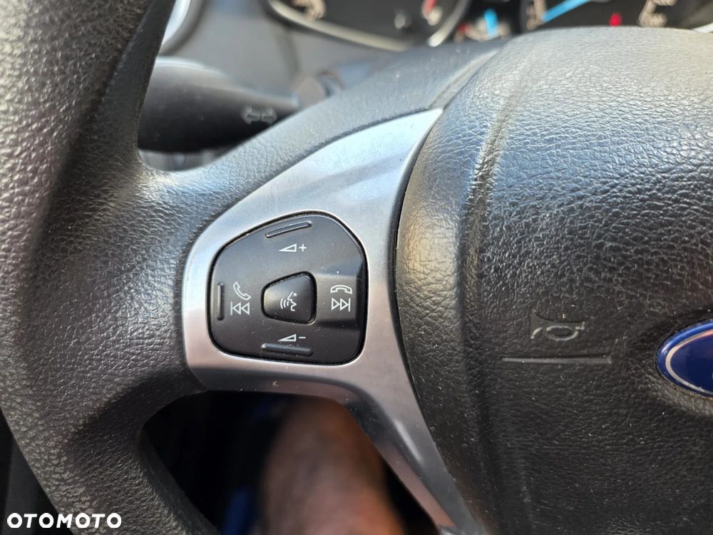 Ford Fiesta 1.0 EcoBoost Trend - 16