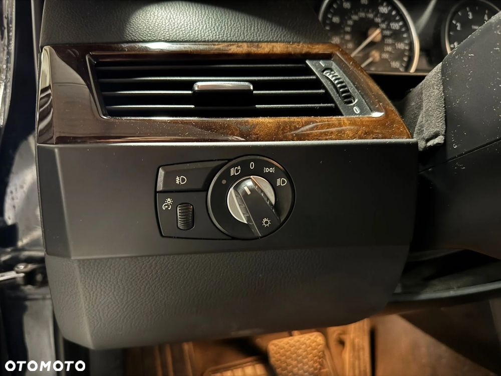 BMW Seria 5 - 26