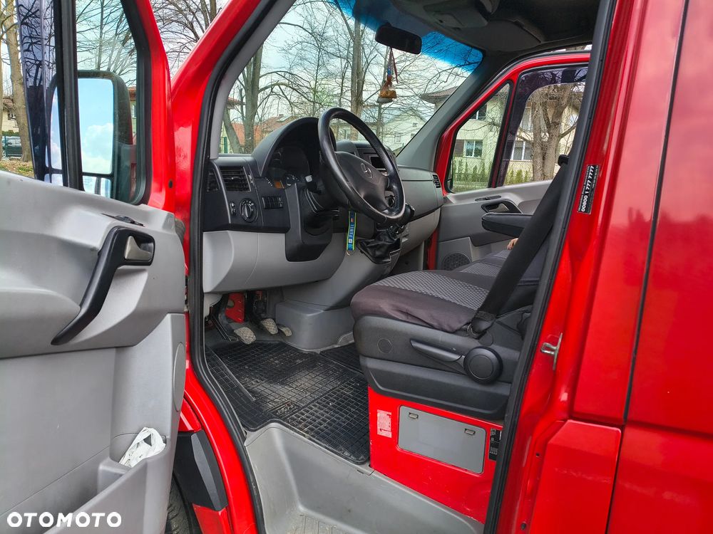 Mercedes-Benz Sprinter - 18