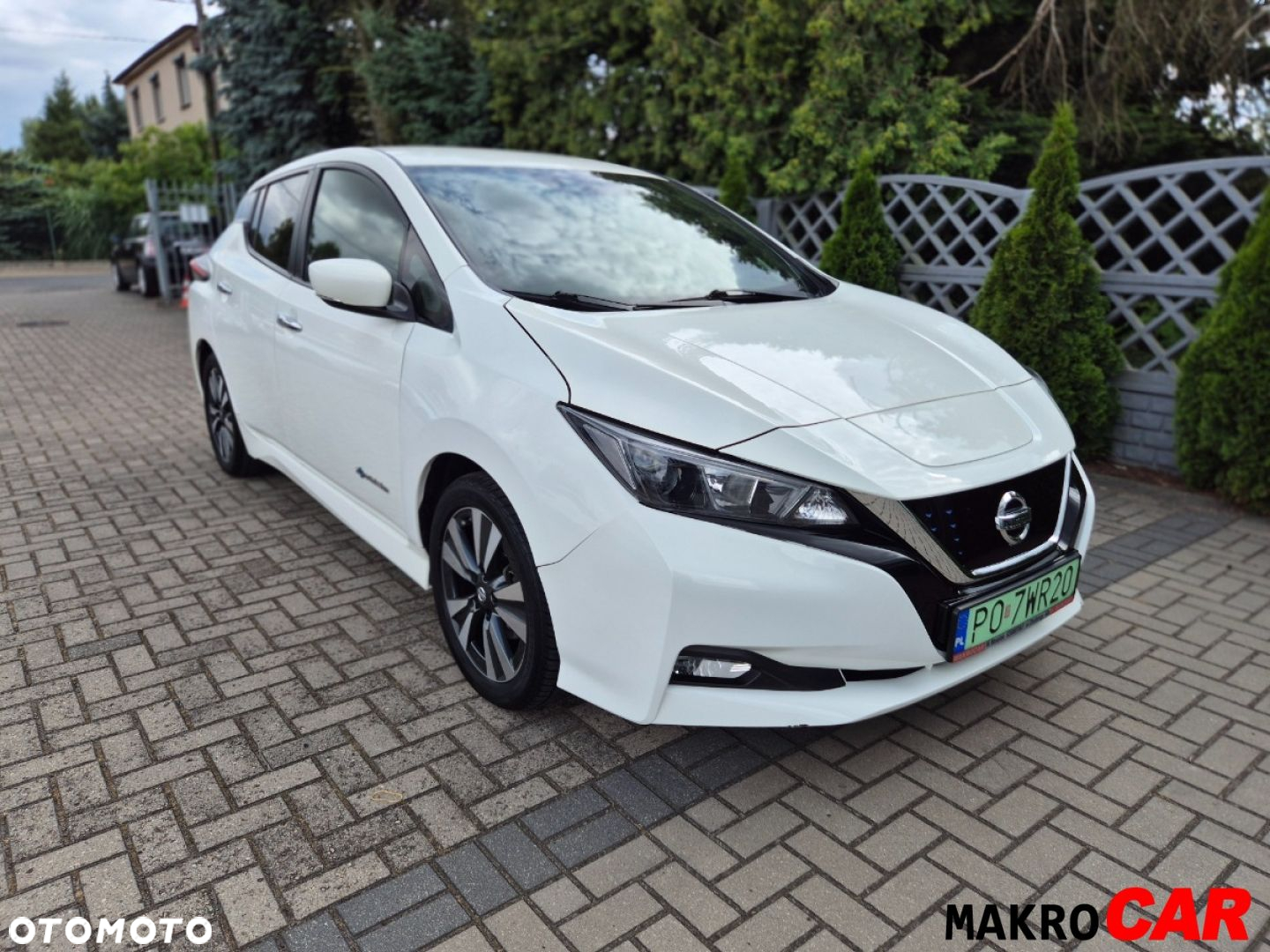 Nissan Leaf - 4
