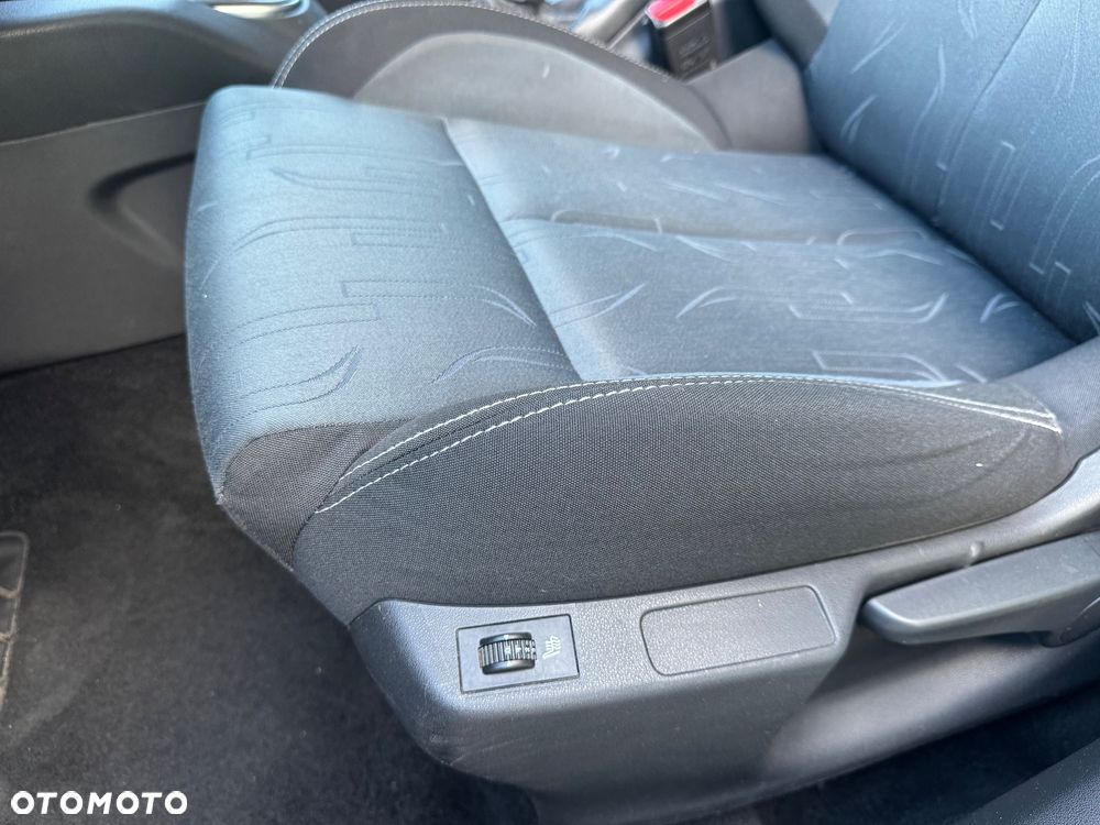 Citroën C4 HDi 115 Exclusive - 10