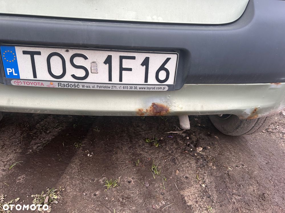 Toyota Yaris 1.0 Base - 7