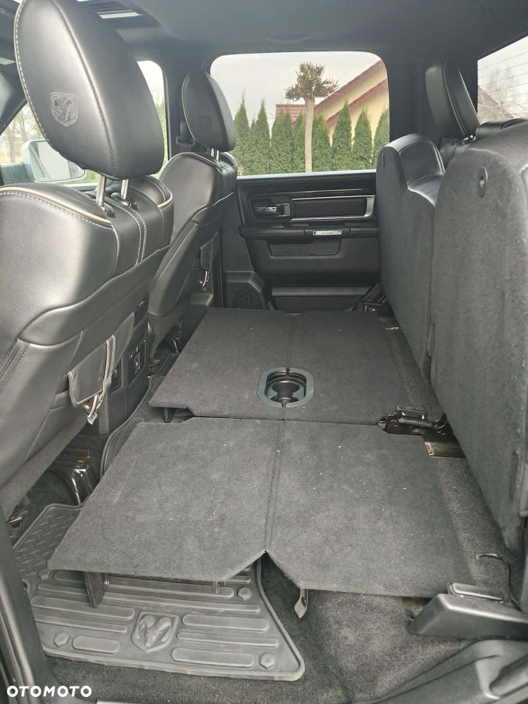 Dodge RAM - 24