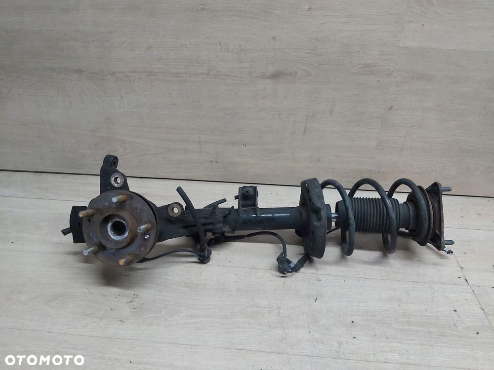 HYUNDAI i30 I mcperson prawy przód 1,6 zwrotnica amortyzator 07-12r - 1