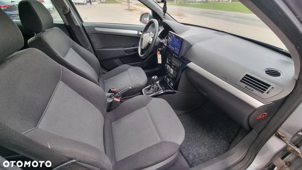 Opel Astra 1.6 Sport - 11