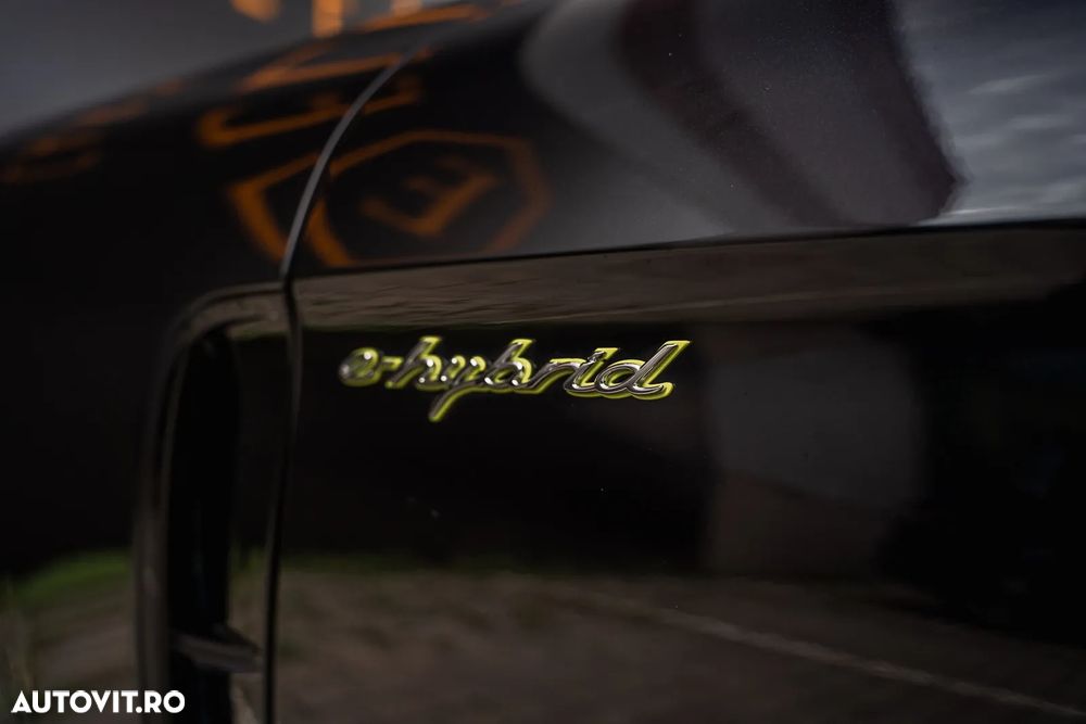 Porsche Panamera - 12