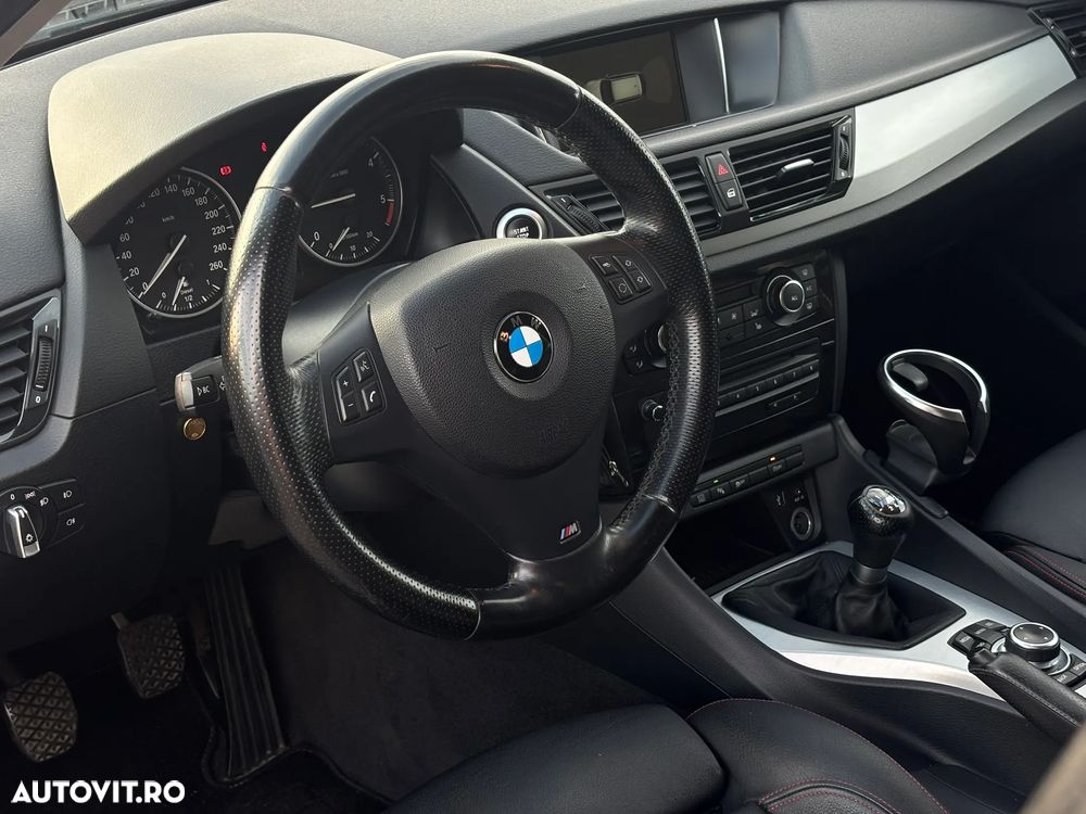 BMW X1 sDrive20d Sport Line - 14