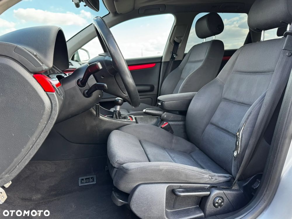 Audi A4 Avant 1.8 T quattro - 8