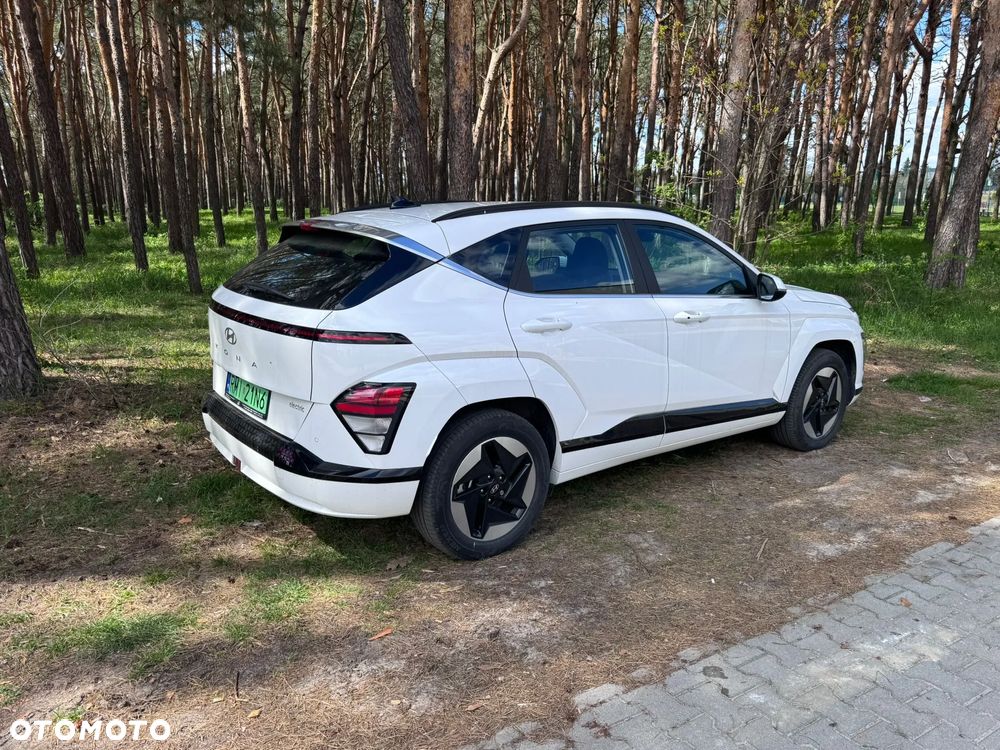 Hyundai Kona - 11