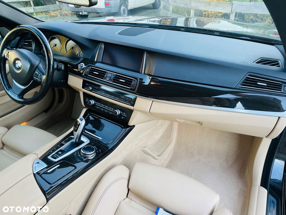 BMW Seria 5 520d Luxury Line sport - 17