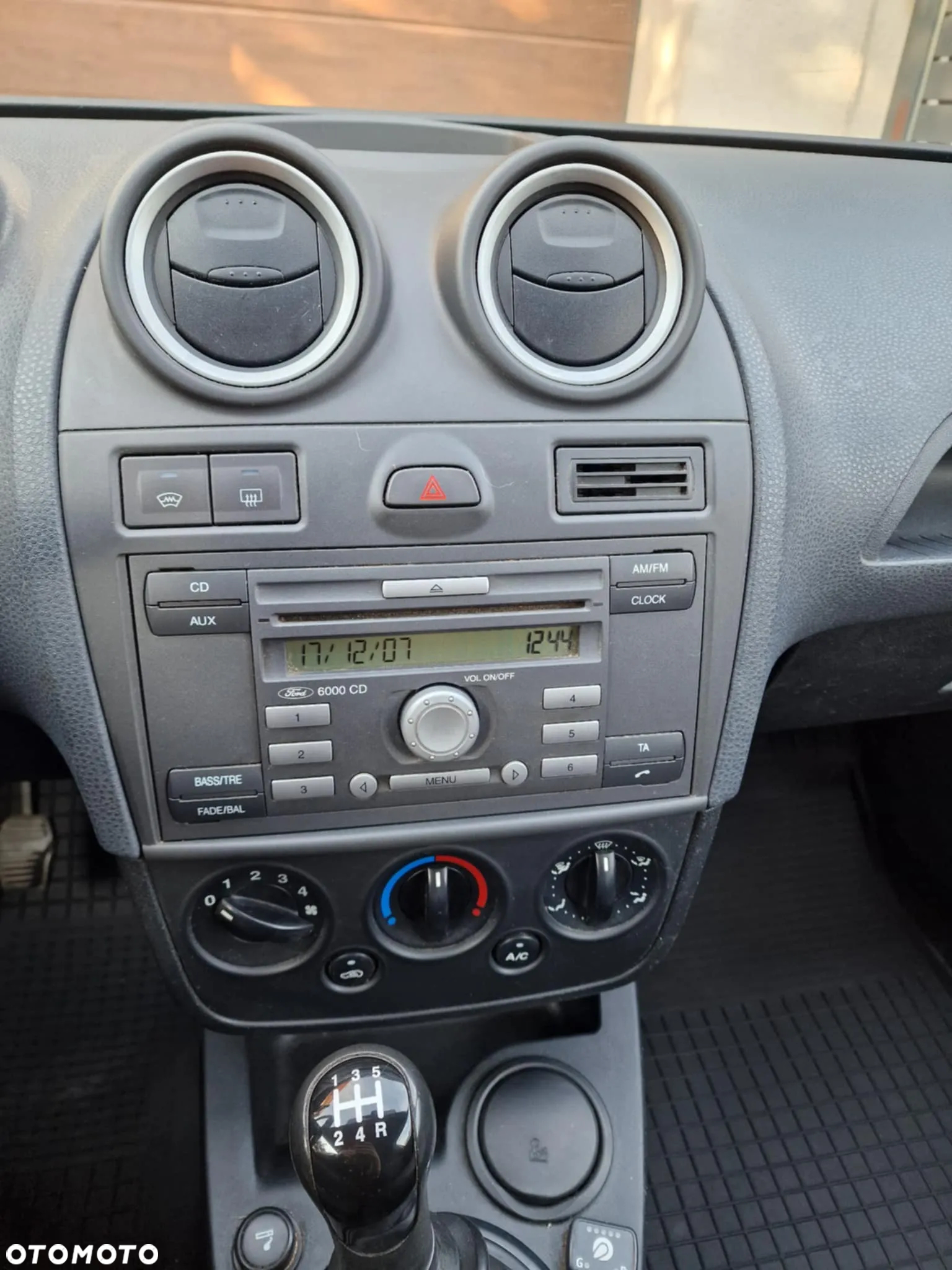 Ford Fiesta 1.3 - 7