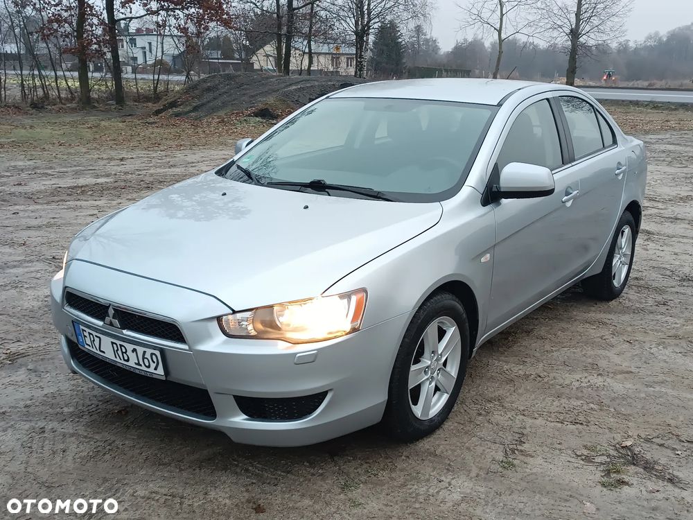 Mitsubishi Lancer - 1