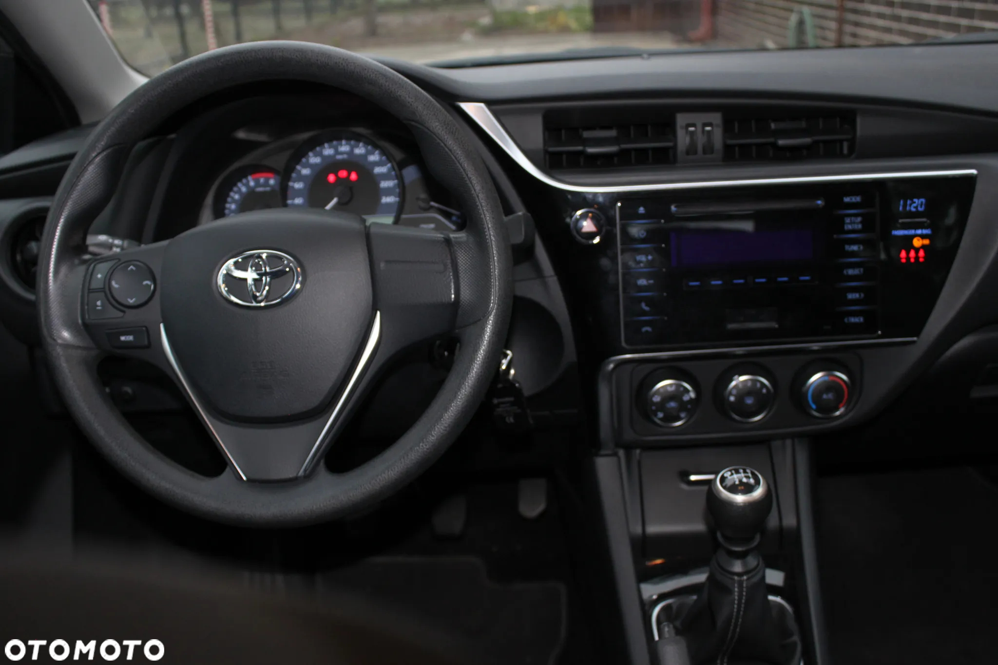 Toyota Corolla 1.33 Active - 12
