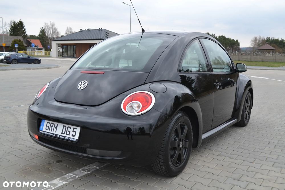 Volkswagen New Beetle - 29