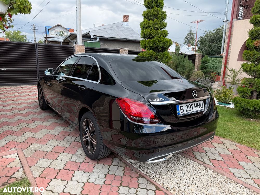 Mercedes-Benz C 220 d 4MATIC Aut - 13