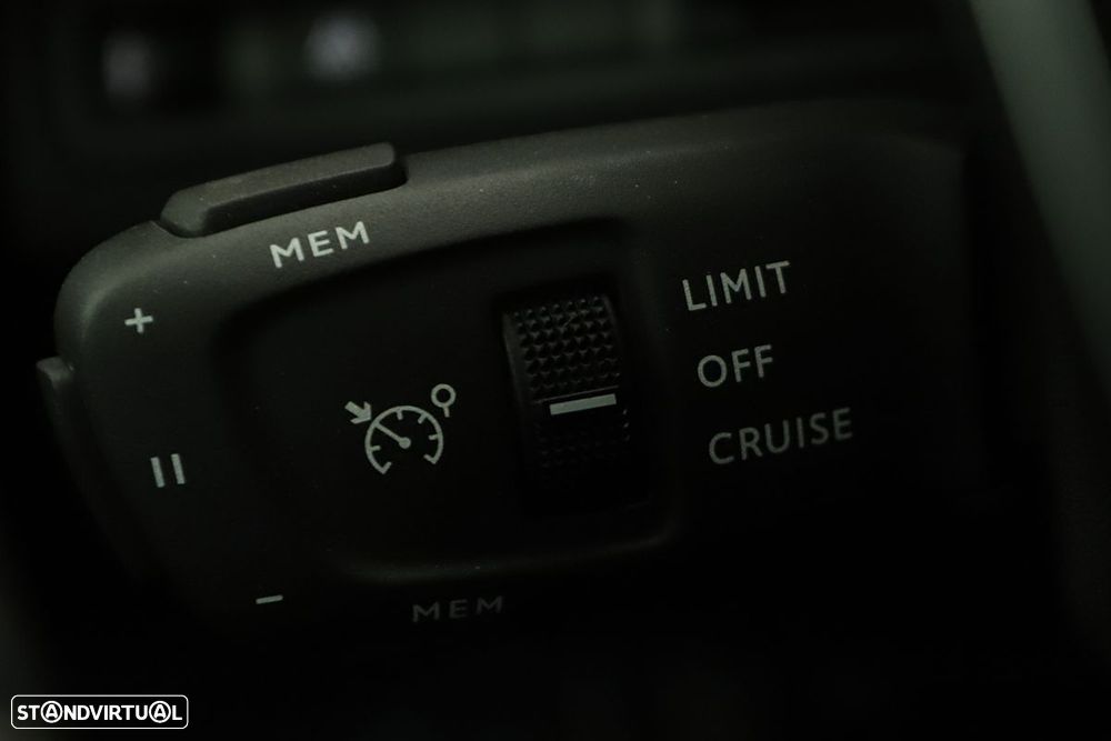 Peugeot 5008 1.2 PureTech Allure Pack EAT8 - 18