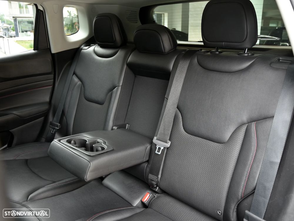 Jeep Compass 1.3 TG Trailhawk - 8