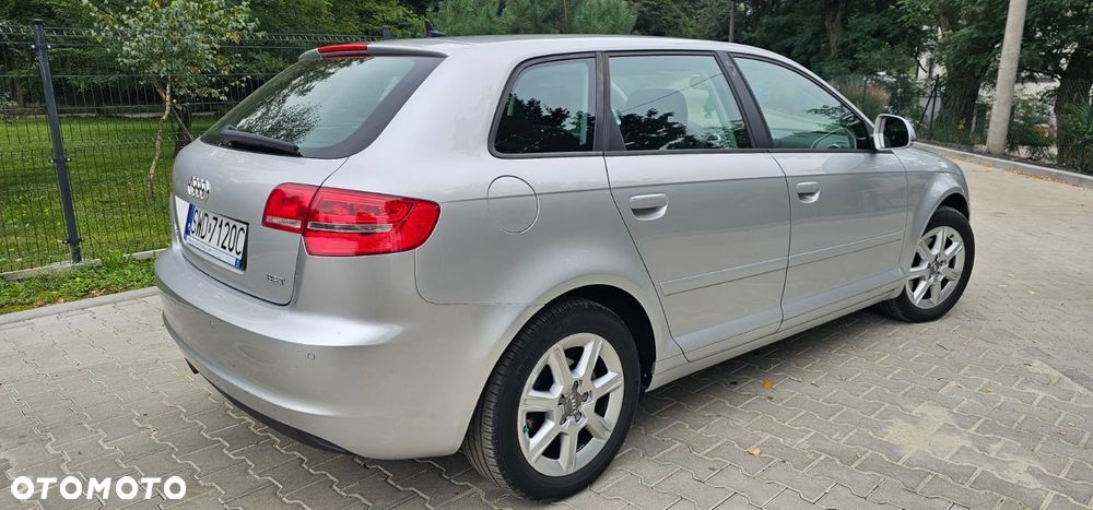 Audi A3 Sportback 1.8 TFSI Attraction - 3