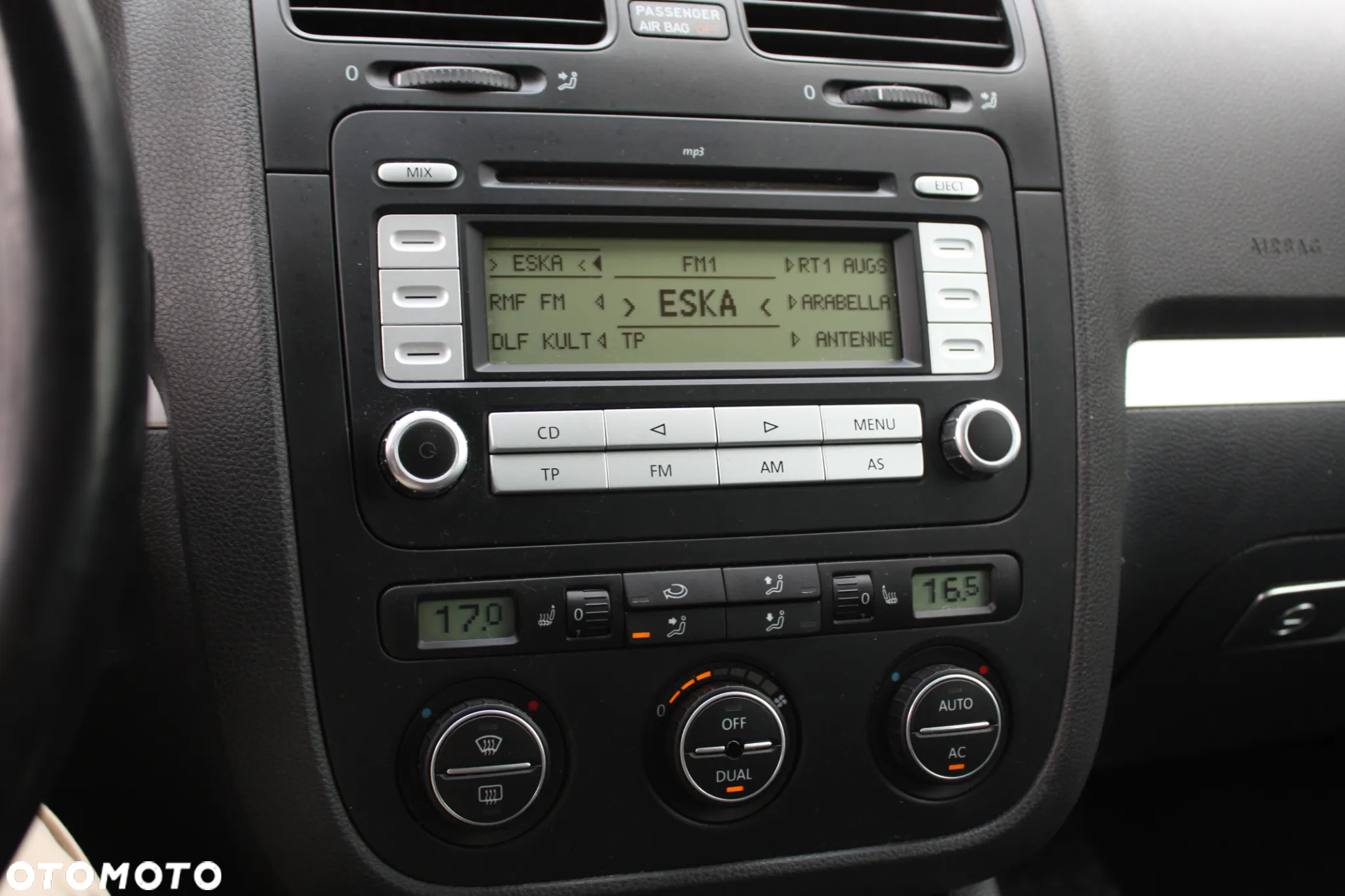 Volkswagen Golf 1.9 TDI Comfortline - 25