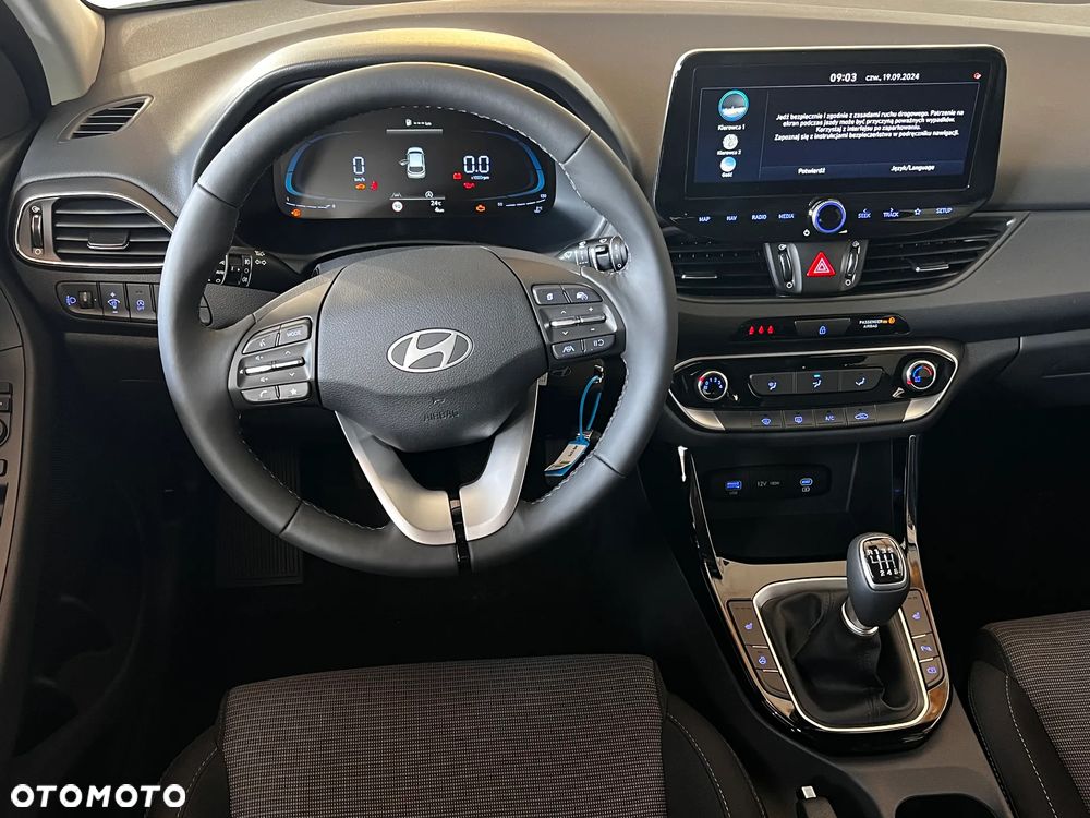 Hyundai i30 1.5 DPI Pure - 10