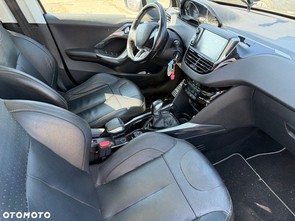 Peugeot 2008 PureTech 110 Stop&Start Allure - 6