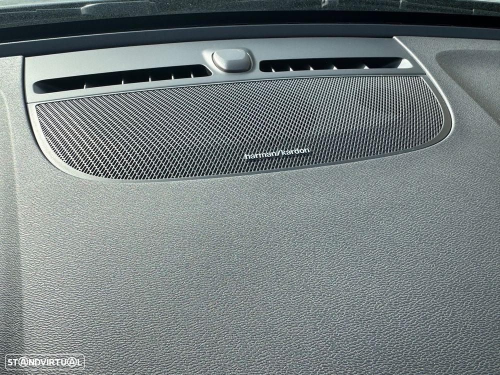 Volvo XC 40 2.0 D3 Momentum Plus - 27