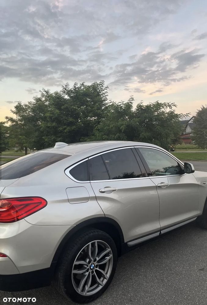 BMW X4 xDrive20d - 9