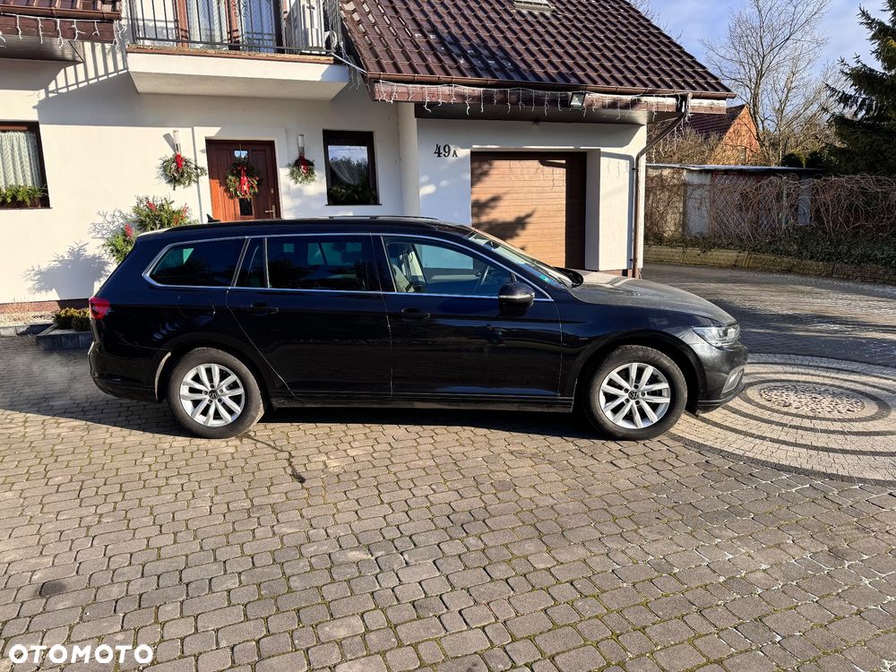 Volkswagen Passat 2.0 TDI EVO Elegance DSG - 2