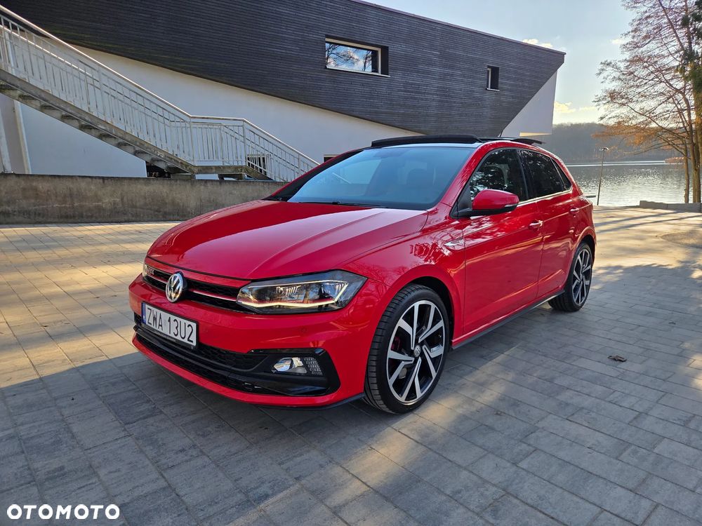Volkswagen Polo - 2