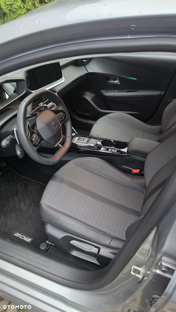 Peugeot 208 PureTech 100 EAT8 Allure Pack - 10
