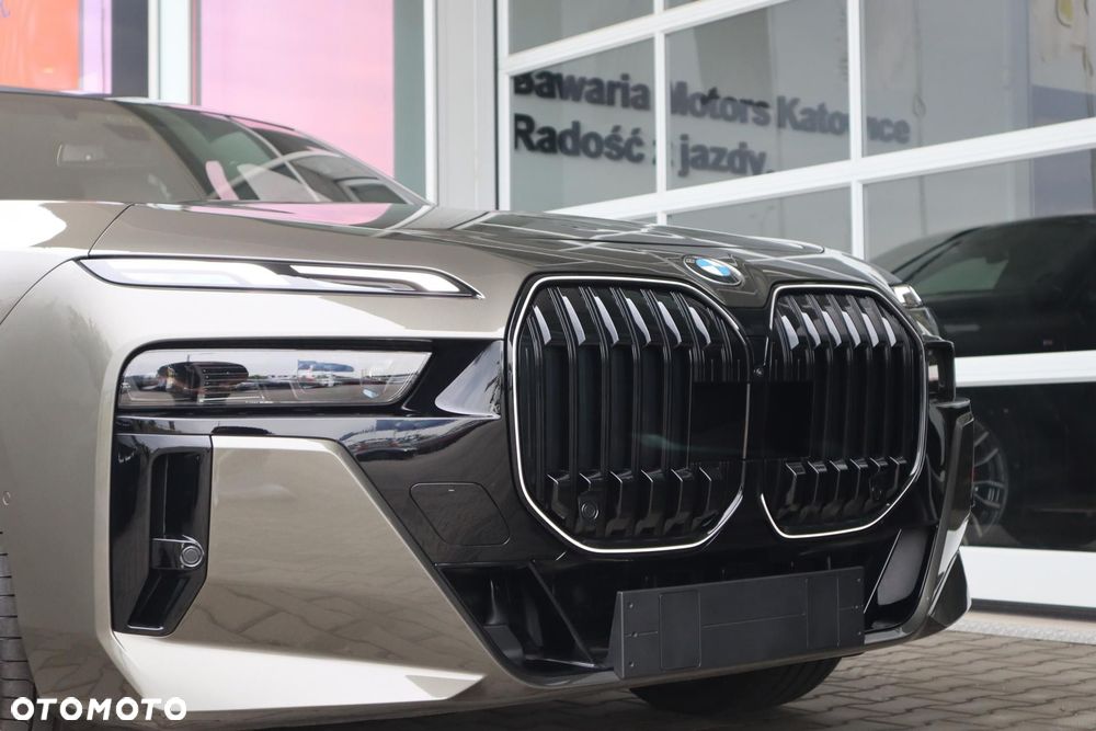 BMW Seria 7 - 10