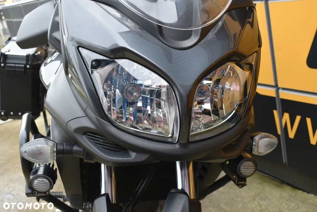 Suzuki V-STROM - 35