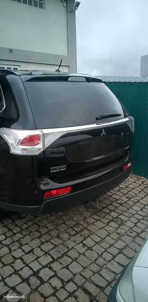 Mitsubishi Outlander 2.2 DI-D 4WD Plus - 7