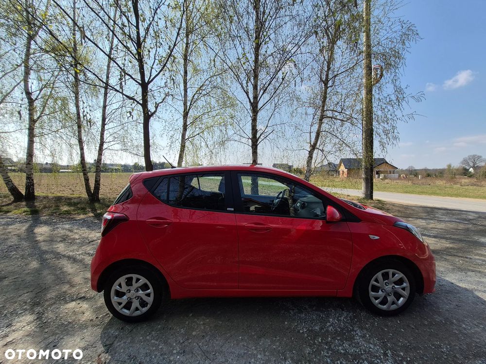 Hyundai i10 1.2 Fifa World Cup Edition - 9