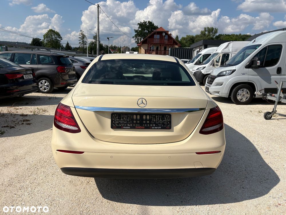 Mercedes-Benz Klasa E 200 d 9G-TRONIC Exclusive - 8
