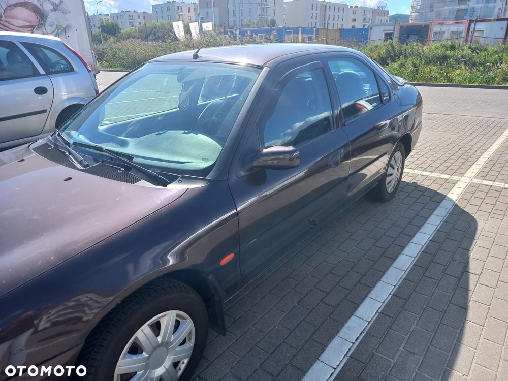 Ford Mondeo - 1