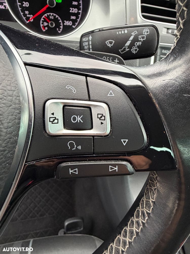 Volkswagen Golf 1.6 TDI BlueMotion Technology DSG Cup - 16