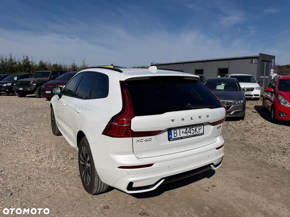 Volvo XC 60 B5 B AWD Geartronic RDesign - 16