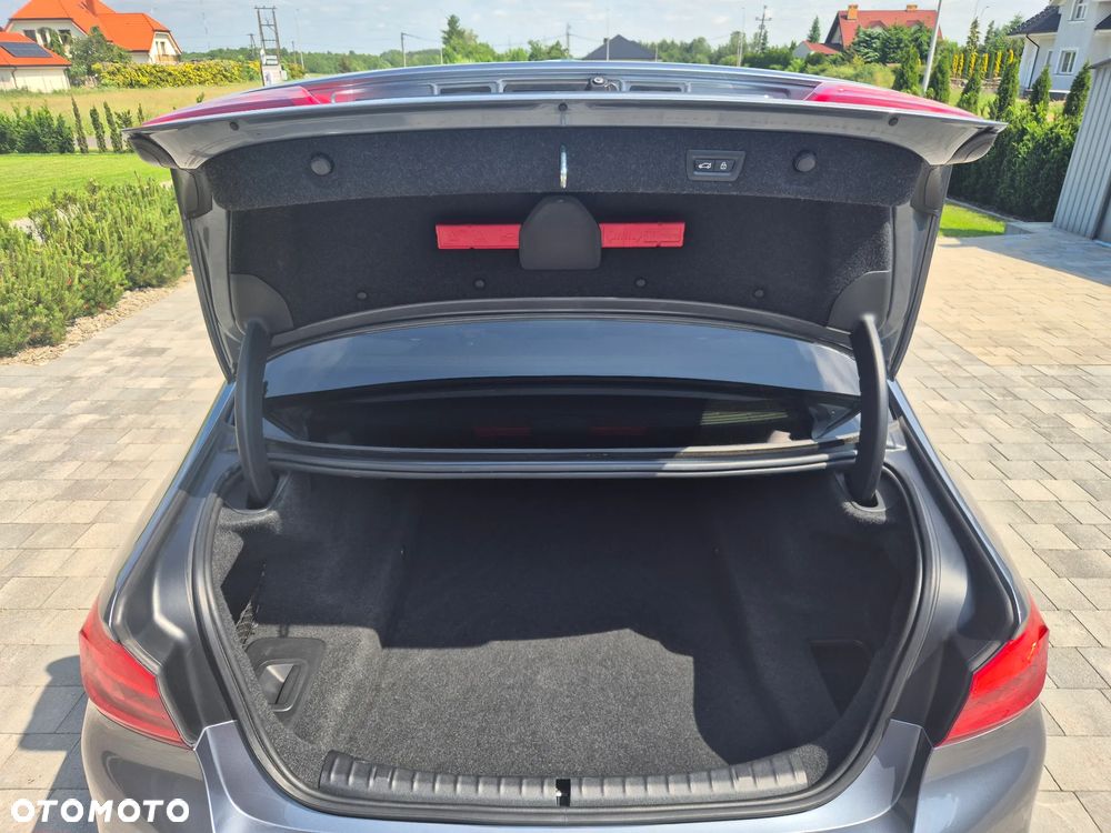 BMW Seria 5 520d xDrive M Sport sport - 14