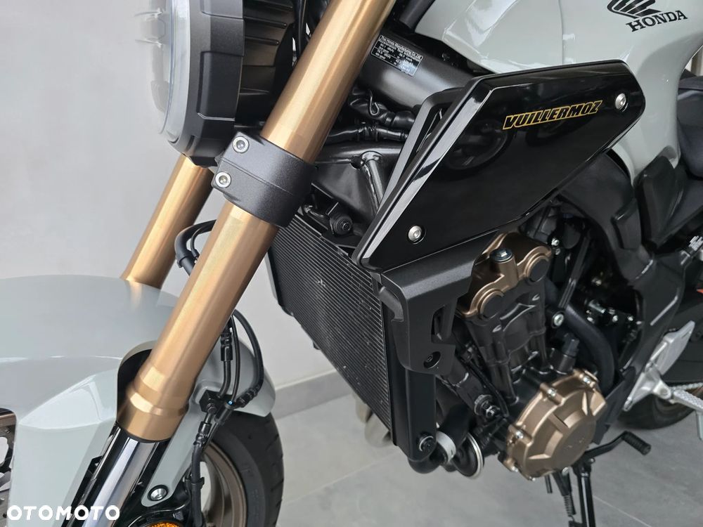 Honda CB - 17
