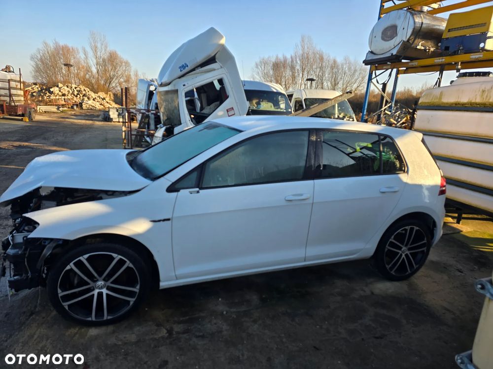 Volkswagen Golf 1.4 GTE Plug-In-Hybrid DSG - 1