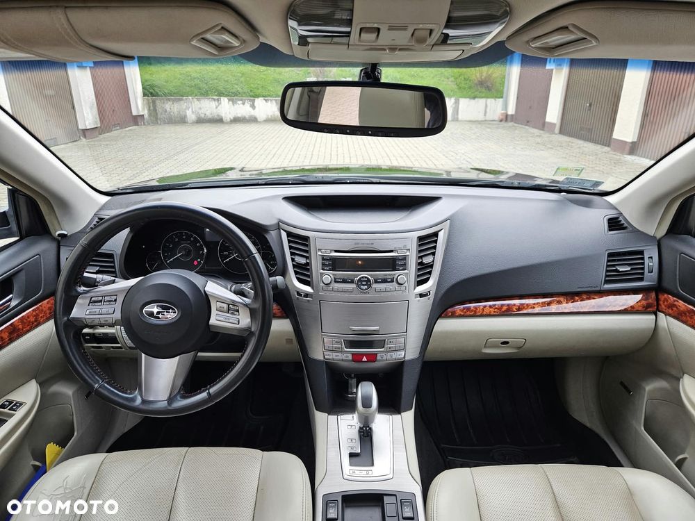 Subaru Outback - 16