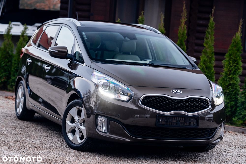 Kia Carens 1.7 CRDi L 7os - 4