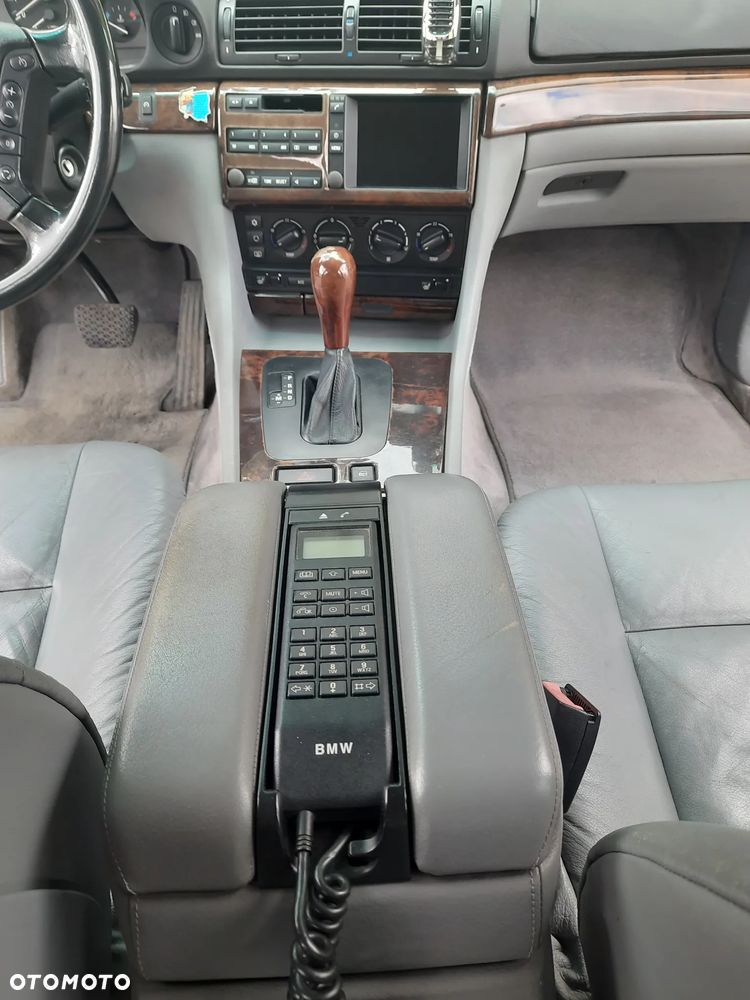 BMW Seria 7 - 4