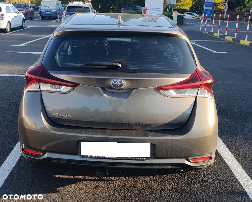 Toyota Auris - 5